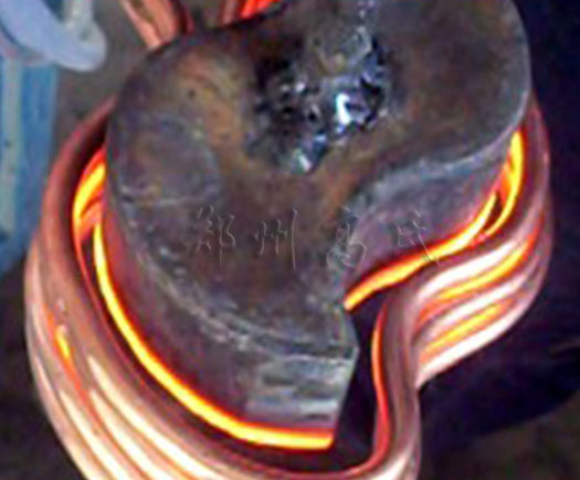 超音頻感應(yīng)加熱設(shè)備是對(duì)凸輪軸進(jìn)行淬火的專業(yè)設(shè)備