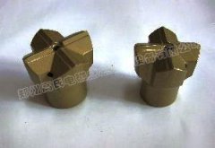 利用超音頻淬火爐對(duì)十字釬頭進(jìn)行焊接