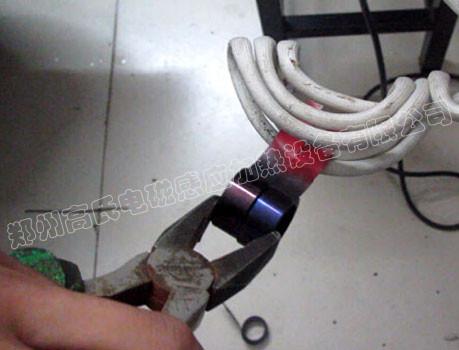 超音頻淬火設(shè)備對(duì)卷尺進(jìn)行退火熱處理 超音頻淬火設(shè)備對(duì)卷尺進(jìn)行退火熱處理